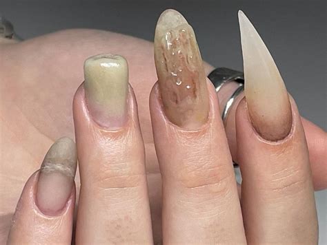 long fake nails are disgusting